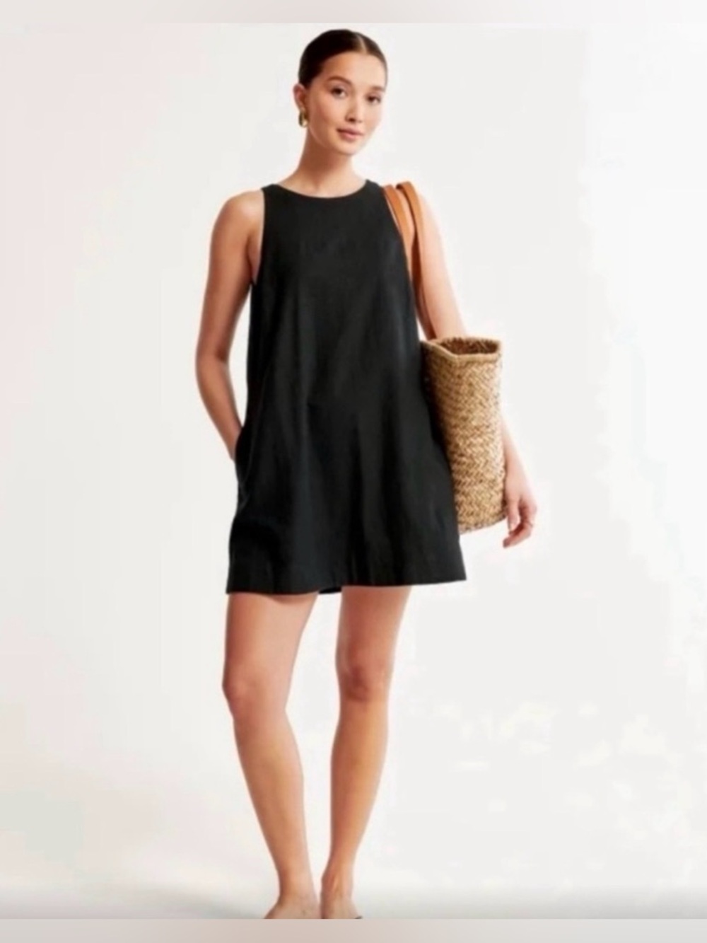 Abercrombie | Black High-Neck Linen-Blend
Mini Dress — XS